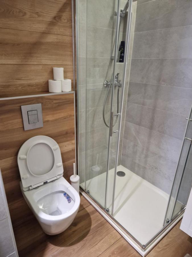 Apartment Kino Λιουμπλιάνα Εξωτερικό φωτογραφία